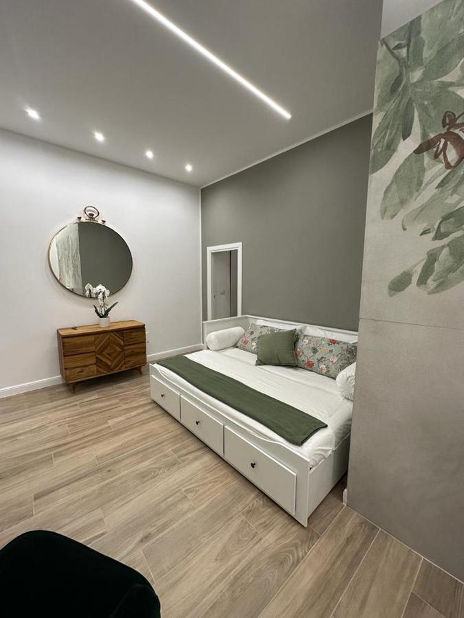 Napoli Centro - Di&Da Guest House Zewnętrze zdjęcie