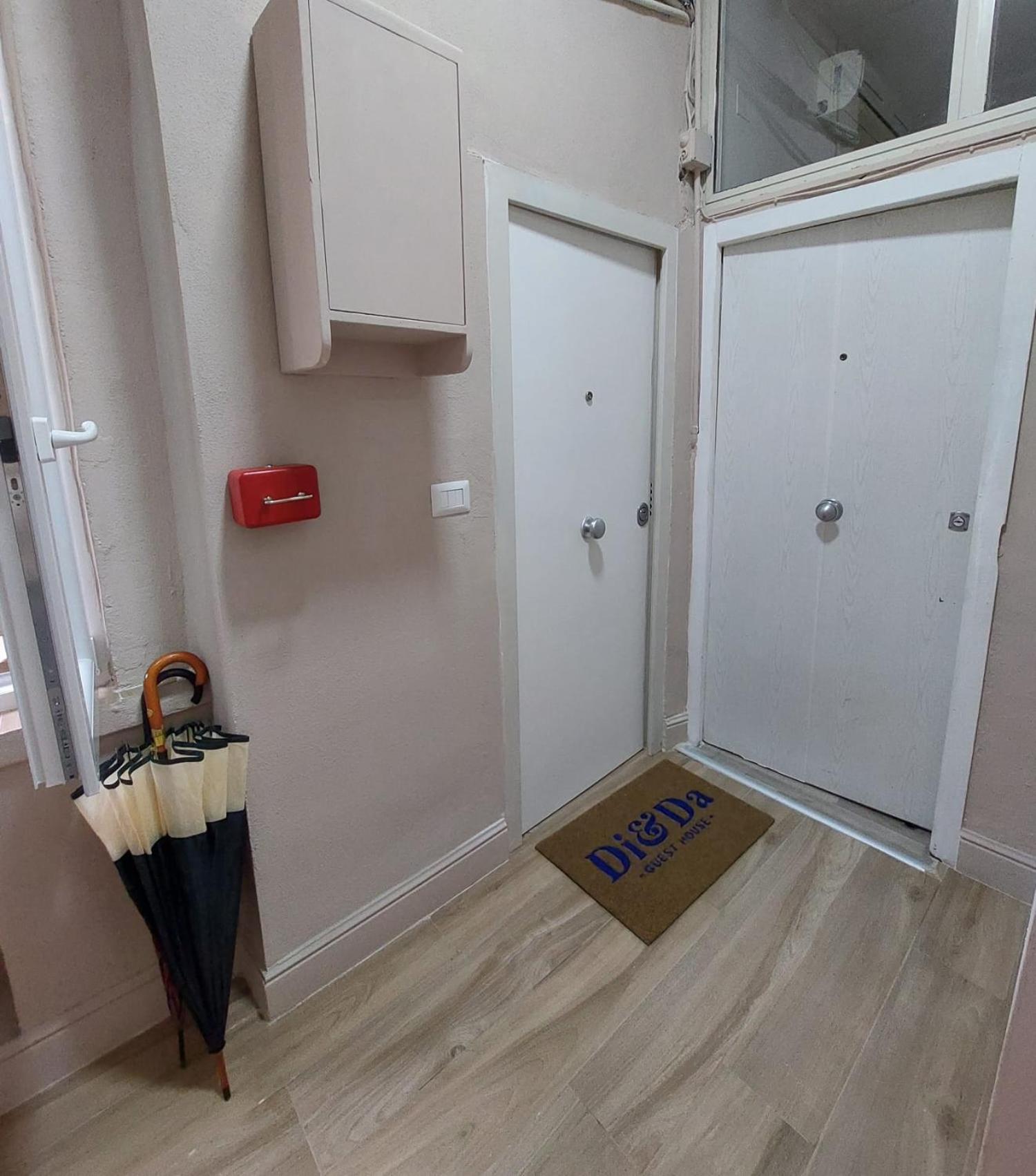 Napoli Centro - Di&Da Guest House Zewnętrze zdjęcie